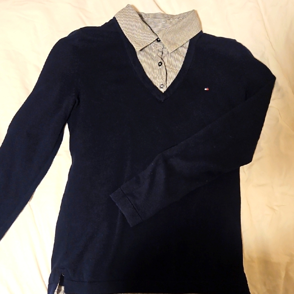 Tommy Hilfiger Navy Sweater with Striped Collar
